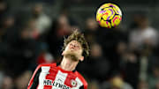 Le ballon de la Premier League va avoir droit à un look iconique