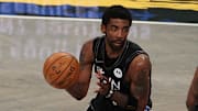 Kyrie Irving se niega a vacunarse contra el COVID-19 