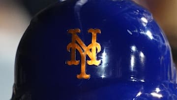 The New York Mets logo