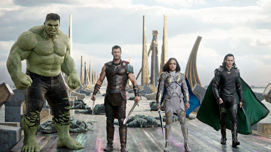 Marvel Studios' THOR: RAGNAROK..L to R: Hulk (Mark Ruffalo), Thor (Chris Hemsworth), Valkyrie (Tessa Thompson) and Loki (Tom Hiddleston)..Ph: Teaser Film Frame..©Marvel Studios 2017