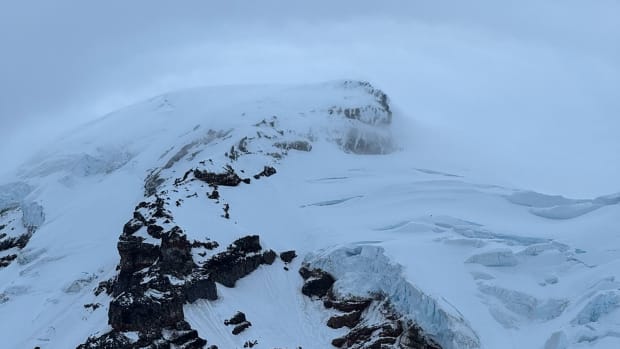 A picture of the summit of Mt. Baker