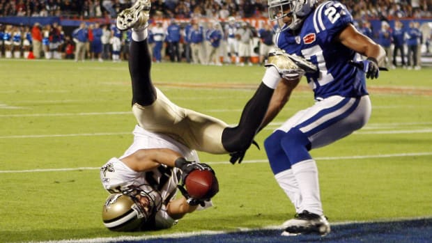 New Orleans Saints receiver Lance Moore (16) catches a two-point conversion in the fourth quarter of Super Bowl XLIV 