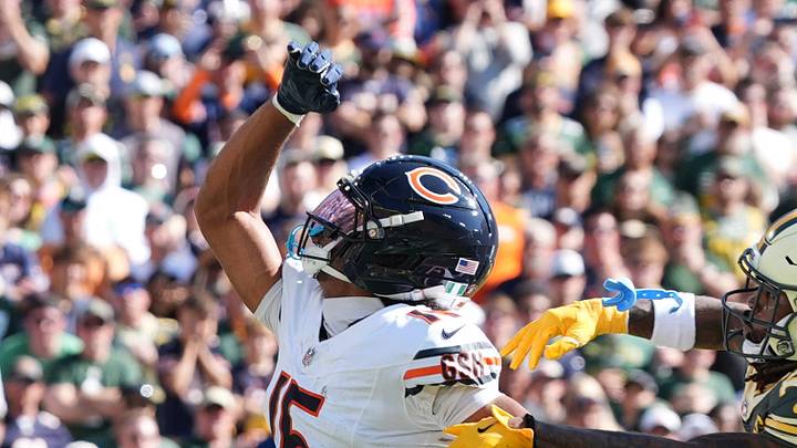 Chicago Bears wide receiver Rome Odunze (15), covered by Green Bay Packers cornerback Keisean Nixon (25), misses a pass in the endzone during a football game on Oct. 11, 2026, at Lambeau Field in Green Bay, Wis. The Packers defeated the Bears 31-7.
