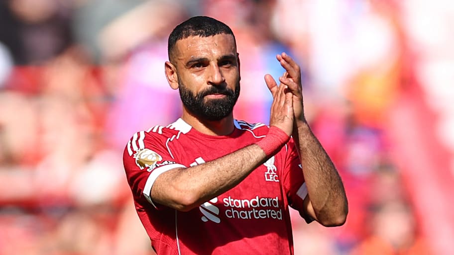 Mohamed Salah clapping.