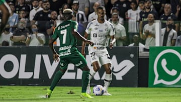Santos e Cuiabá se enfrentam pela 35ª rodada do Campeonato Brasileiro. Veja tudo sobre o jogo.  