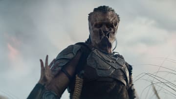 Dimitrius Schuster-Koloamatangi as Dek in 20th Century Studios' PREDATOR: BADLANDS film.