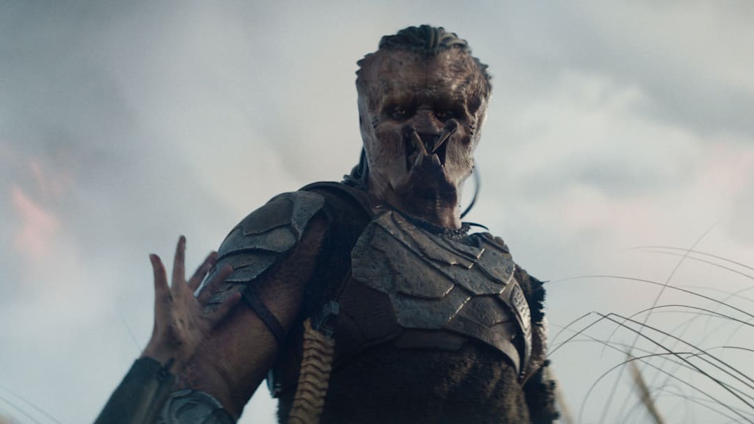 Dimitrius Schuster-Koloamatangi as Dek in 20th Century Studios' PREDATOR: BADLANDS film.