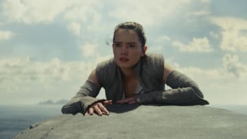 Star Wars: The Last Jedi..Rey (Daisy Ridley)..Photo: Lucasfilm Ltd. ..© 2017 Lucasfilm Ltd. All Rights Reserved.