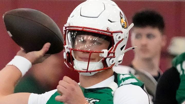 Former Ohio State Buckeyes quarterback Lincoln Kienholz will be named the Louisville Cardinals' starter imminently