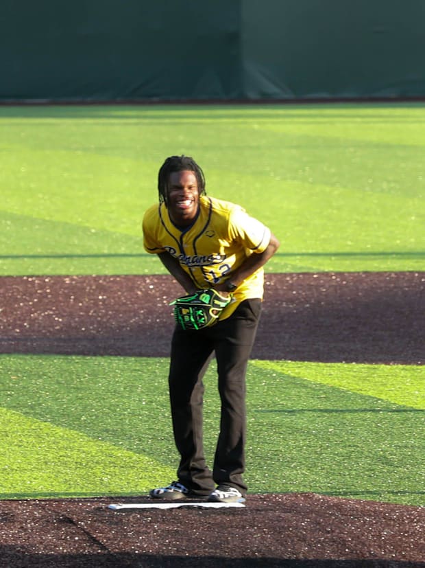 Heisman trophy winner Travis Hunter prepares to throw out the first pitch during the Savannah Bananas game on Friday, April 1