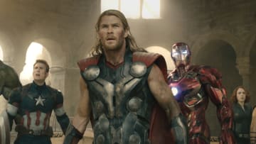 Marvel's Avengers: Age Of Ultron..L to R: Hulk (Mark Ruffalo), Captain America (Chris Evans), Thor (Chris Hemsworth), Iron Man (Robert Downey Jr.), Black Widow (Scarlett Johansson), and Hawkeye (Jeremy Renner)..Ph: Film Frame..©Marvel 2015