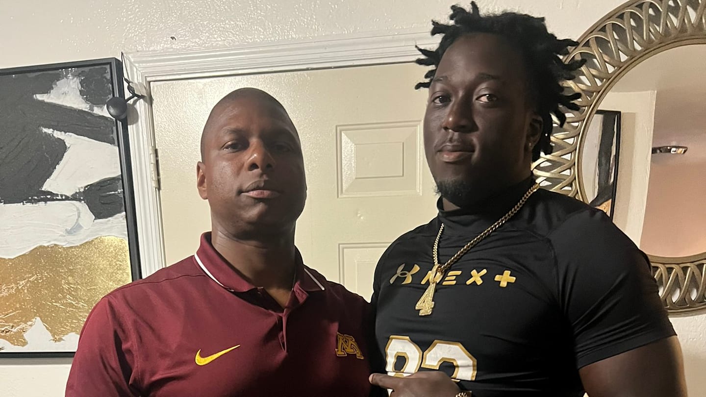 Minnesota Gophers Land Top In-State Recruit Roman Voss Over Alabama