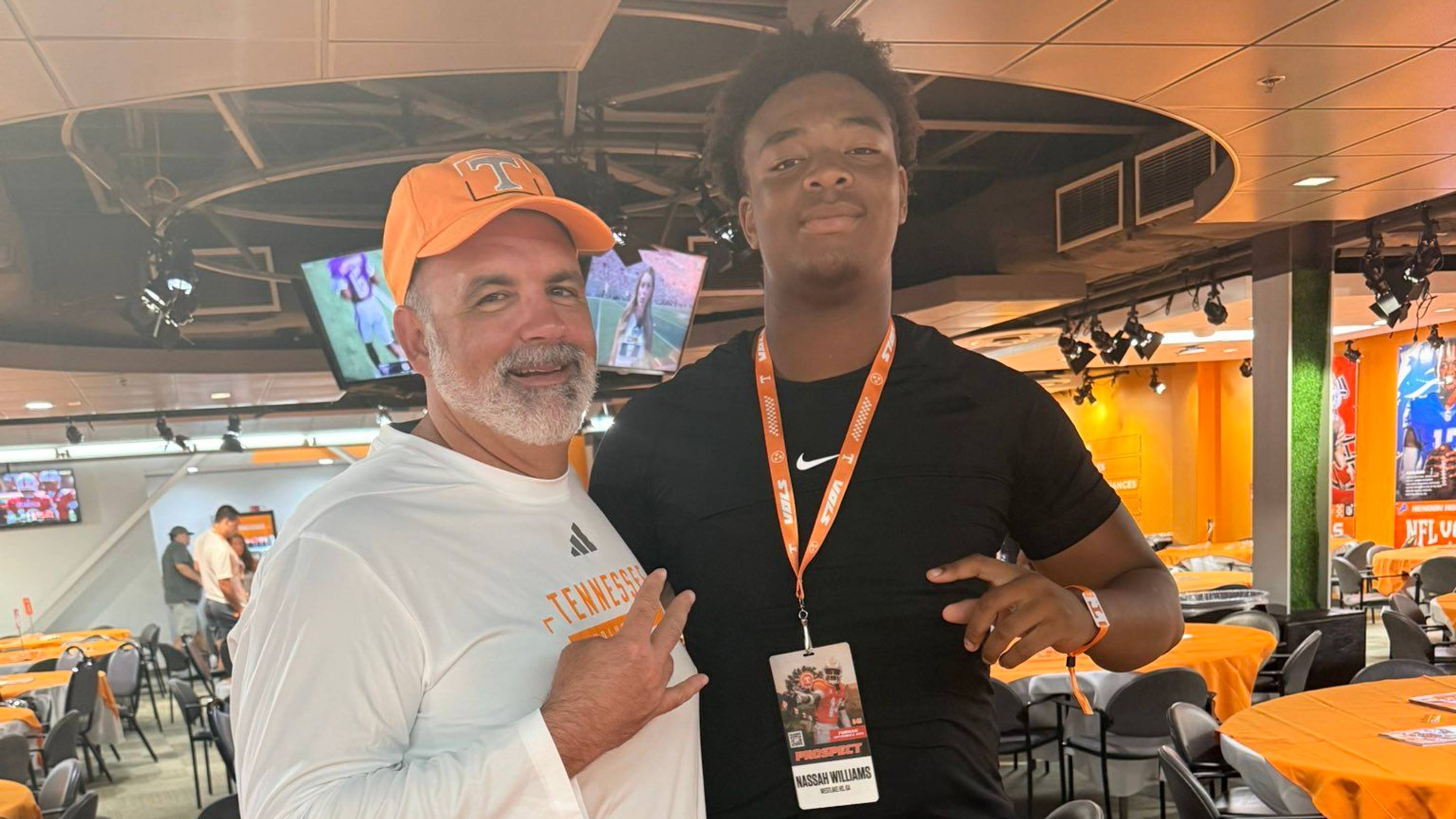 2028 OT Nassah Williams Adds Tennessee Football Offer During Gameday Visit