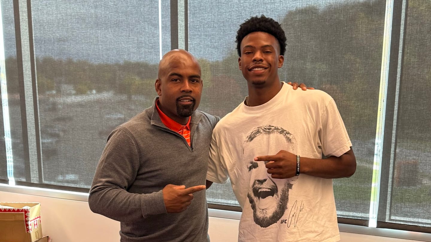 2027 QB Jamison Roberts reacts to Syracuse visit