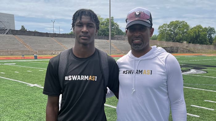 2025 Safety Dyllon Williams Locks In Cincinnati Bearcats Official Visit