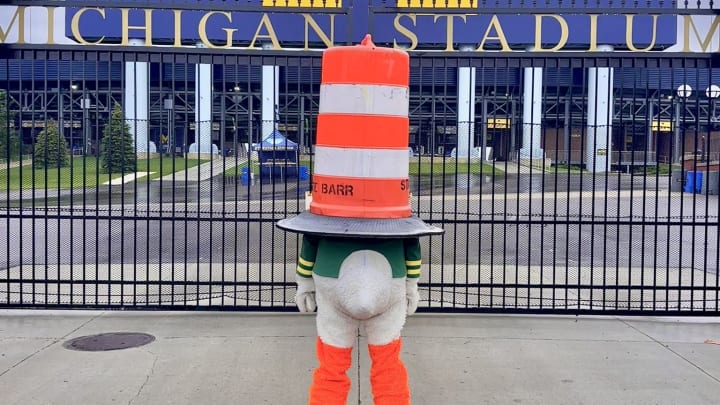 The Duck continues its tour across the Big Ten Conference, introducing Oregon to the league. This stop is at Michigan.