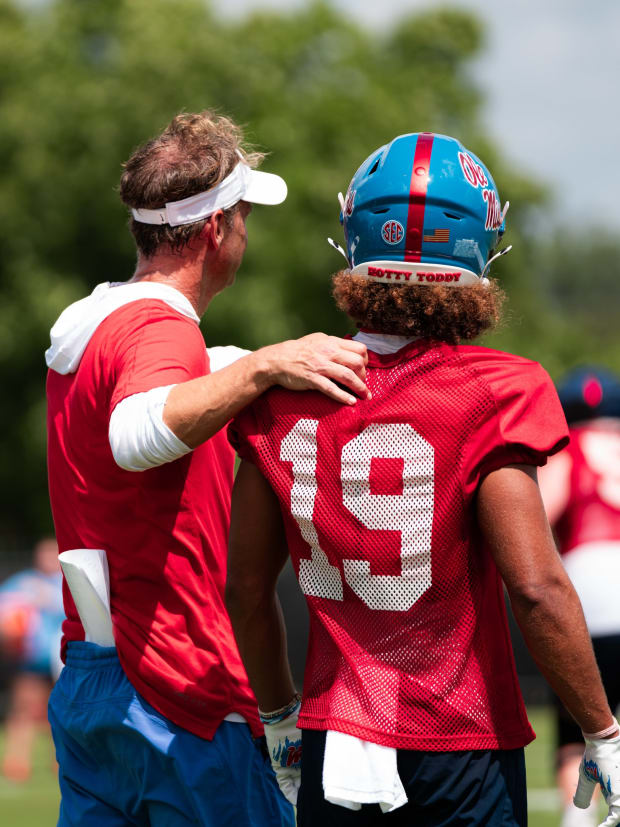 Lane Kiffin and Cayden Lee