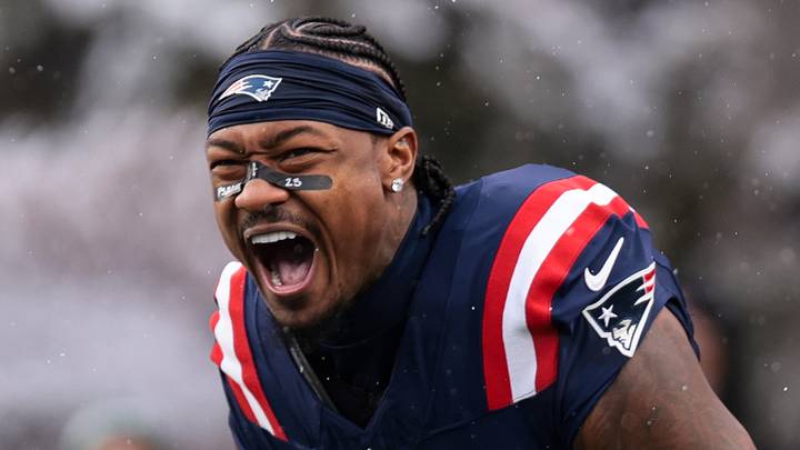 Buffalo Bills v New England Patriots - NFL 2025