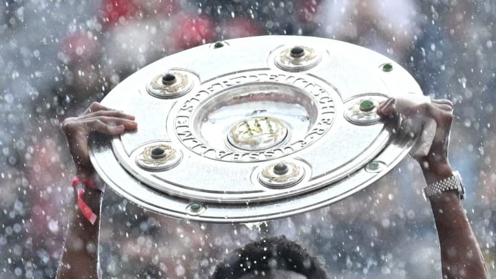 Bundesliga-Meisterschale