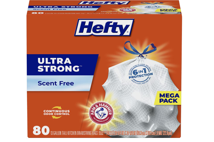 Best picnic essentials: Hefty Ultra-Strong Tall Kitchen Trash Bags against white background.