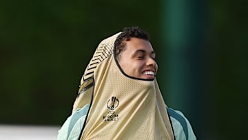 Brennan Johnson in training ahead of tomorrow's game 