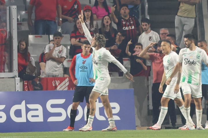Yan Souto foi um dos destaques do triunfo do Papo na Ligga Arena