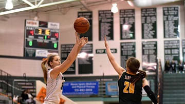 Before she was a standout player for USF, Sammy Puisis was a first-team all-state player in high school for the Mason (Ohio) Comets