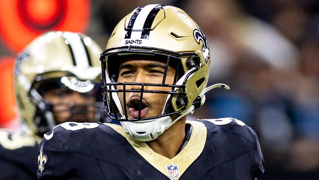 New Orleans Saints defensive end Payton Turner (98).