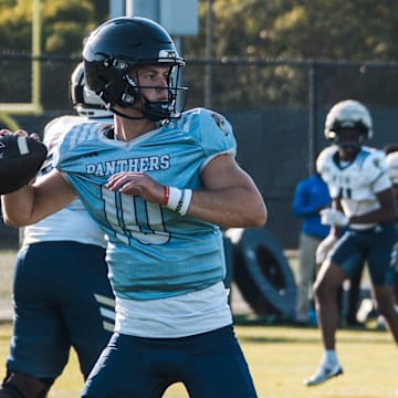FIU Quarterback Clayton Dees