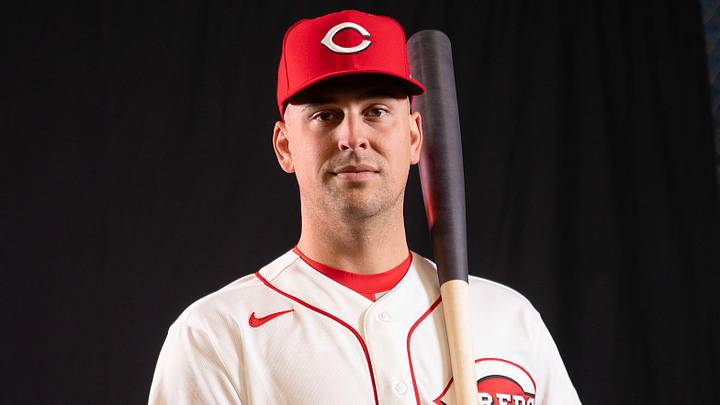 Cincinnati Reds infielder Nathaniel Lowe (31) poses 