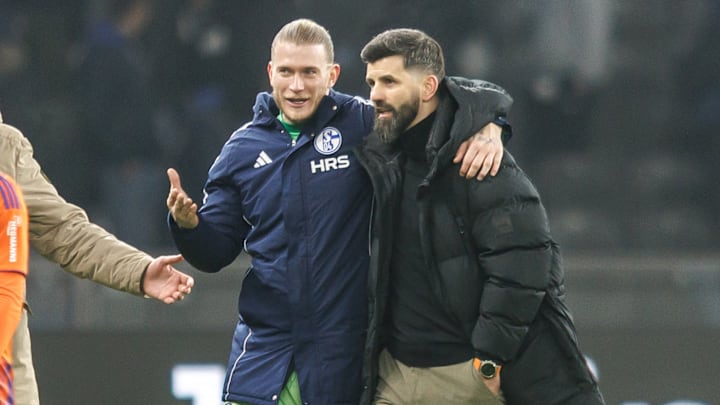 Loris Karius nach dem Abpfiff mit Miron Muslic