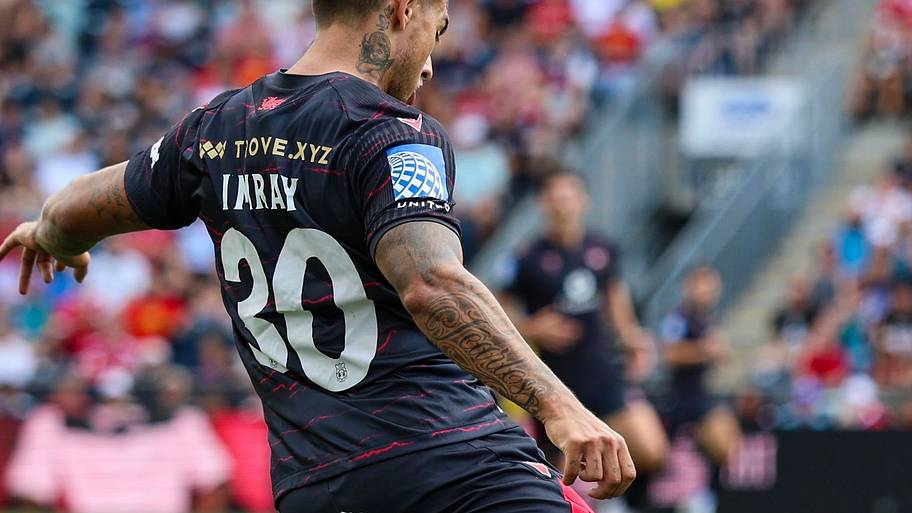 Danny Imray in action for Wrexham AFC vs. Sunderland AFC.