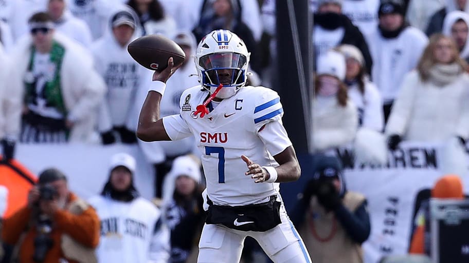 SMU quarterback Kevin Jennings helped guide the Mustangs to the College Football Playoff in 2024. | Matthew O'Haren-Imagn Images