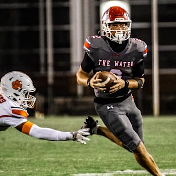 Edgewater senior quarterback Carter Emanuel will lead the unbeaten Eagles (10-0) against Lake Gibson (5-5) on Friday, Nov. 14, in the Class 5A regional quarterfinals.