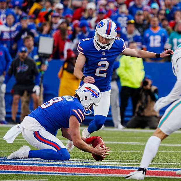 Tyler Bass boots a 61-yard field goal