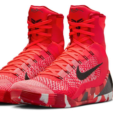 LSU Women's Basketball Team Gifted Nike Kobe 6 Shoes - Sports ...