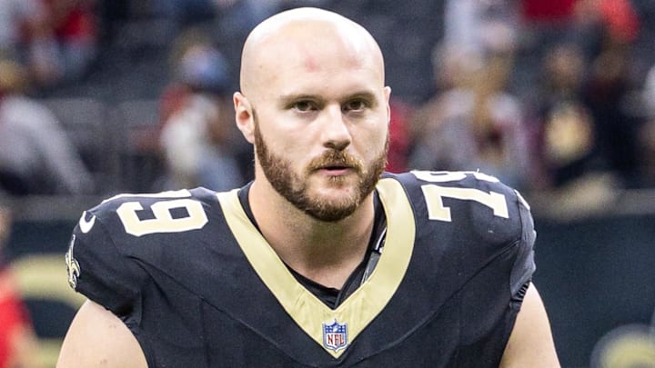New Orleans Saints guard Luke Fortner