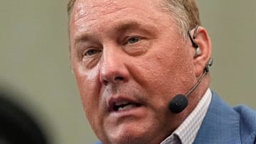 Auburn Tigers football coach Hugh Freeze was warned he won't make it to a fourth year on the Plains if his losing continues