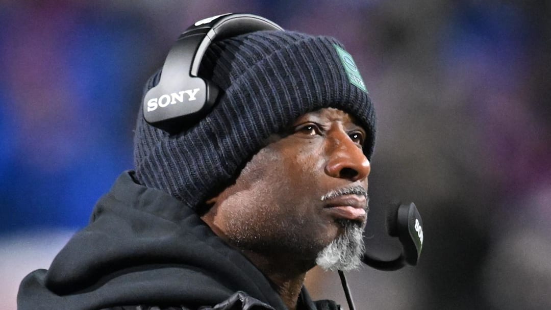 New York Jets head coach Aaron Glenn looks on during the second half against the Buffalo Bills 