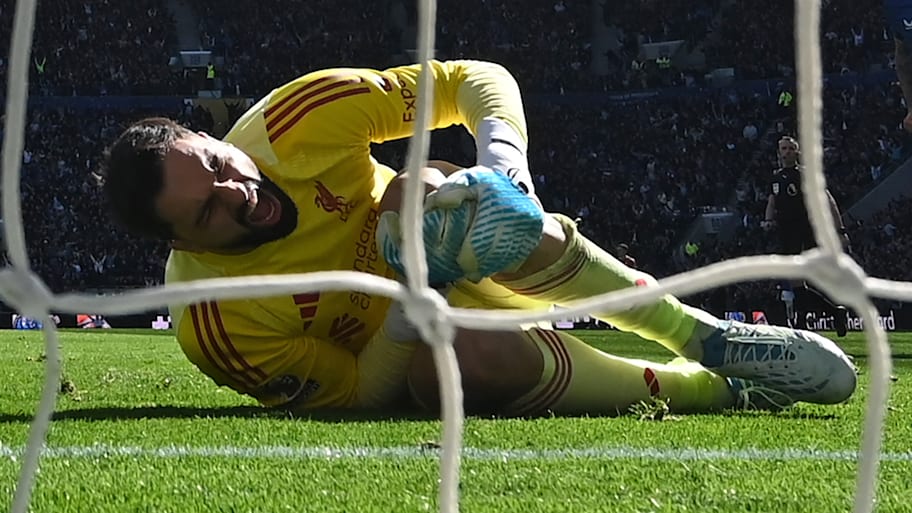 Giorgi Mamardashvili writhing in agony.