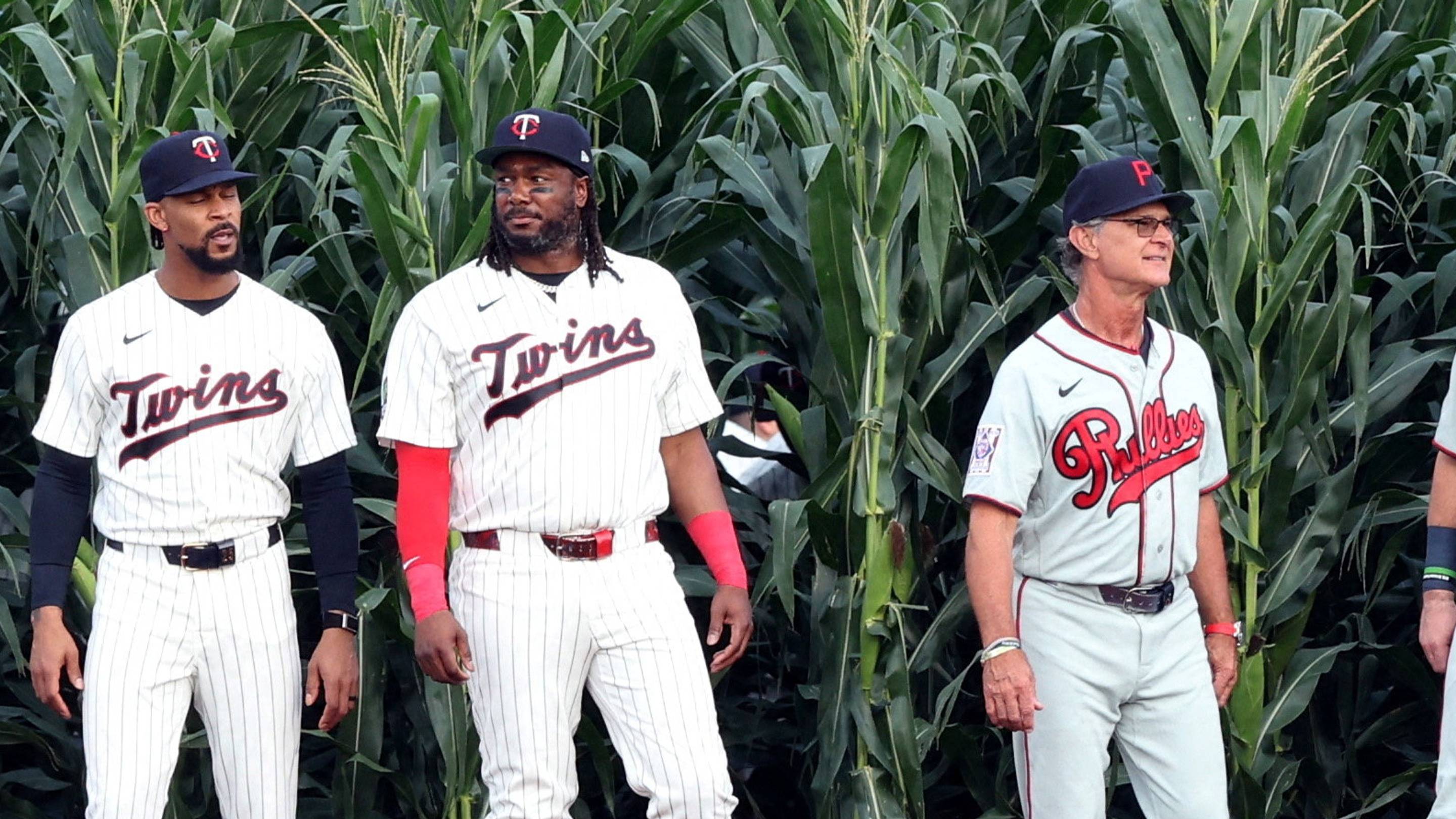 Grading Netflix’s Phillies-Twins Field of Dreams broadcast