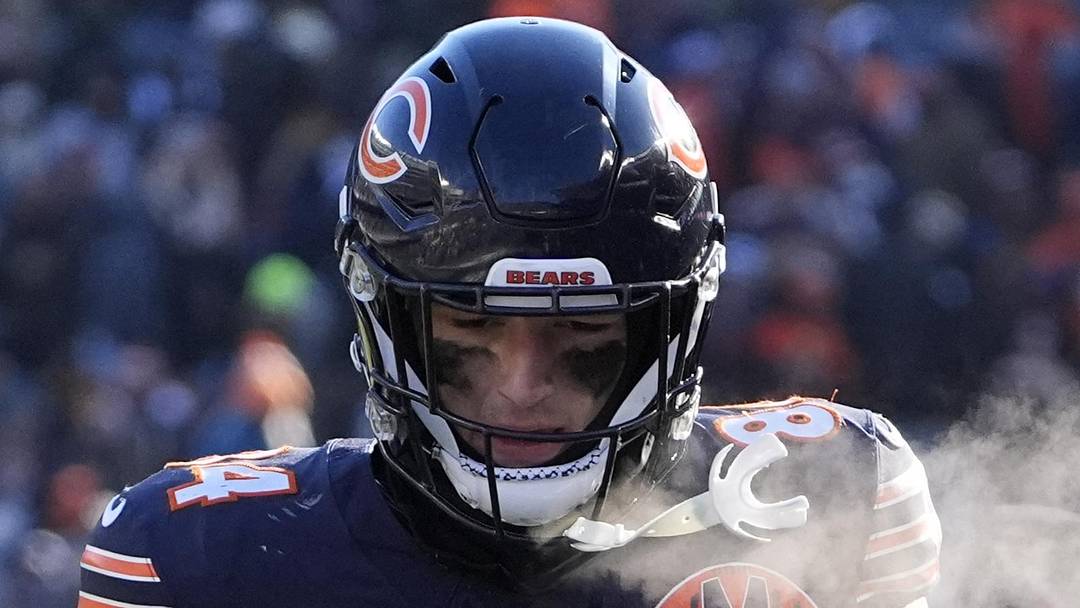 Dec 14, 2025; Chicago, Illinois, USA; Chicago Bears tight end Colston Loveland (84) walks off the field during halftime  of the game against the Cleveland Browns at Soldier Field. Mandatory Credit: David Banks-Imagn Images