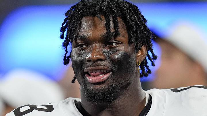Cleveland Browns tight end Harold Fannin Jr. (88) on the sideline during the second half against the Carolina Panthers.