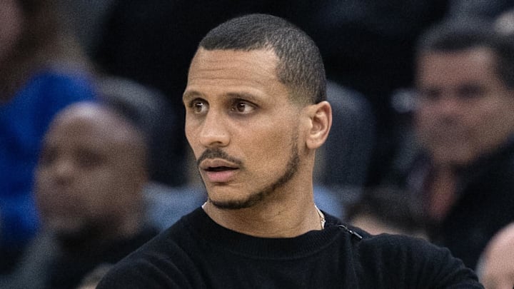 Feb 19, 2026; San Francisco, California, USA; Boston Celtics head coach Joe Mazzulla gestures to his players during the first quarter against the Golden State Warriors at Chase Center. Mandatory Credit: D. Ross Cameron-Imagn Images