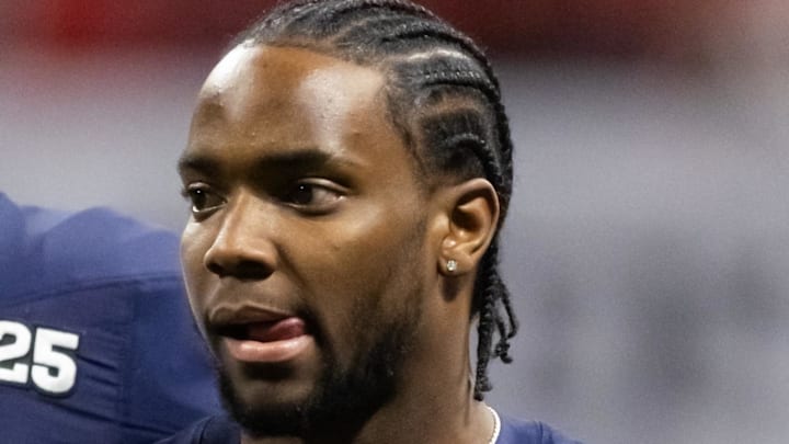 Injured Notre Dame Fighting Irish cornerback Benjamin Morrison (20) against the Ohio State Buckeyes during the CFP National Championship