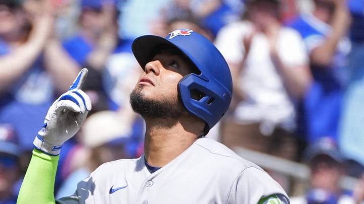 May 2, 2026; Minneapolis, Minnesota, USA; Toronto Blue Jays second baseman Lenyn Sosa (50) runs the bases on his solo home run against the Minnesota Twins in the second inning at Target Field. Mandatory Credit: Bruce Kluckhohn-Imagn Images