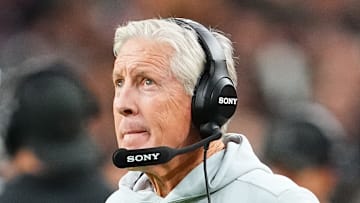 Cleveland Browns v Las Vegas Raiders