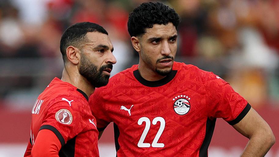 Mohamed Salah (left) and Omar Marmoush.