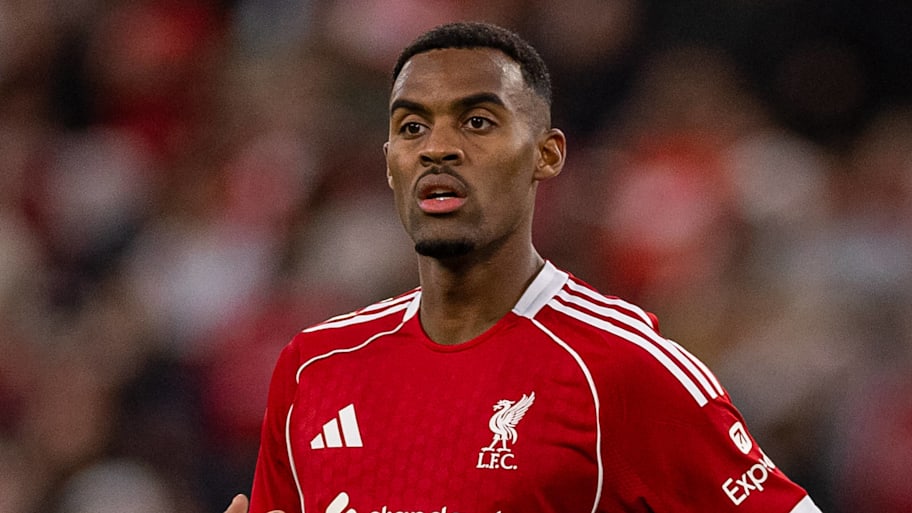 Ryan Gravenberch in action for Liverpool.