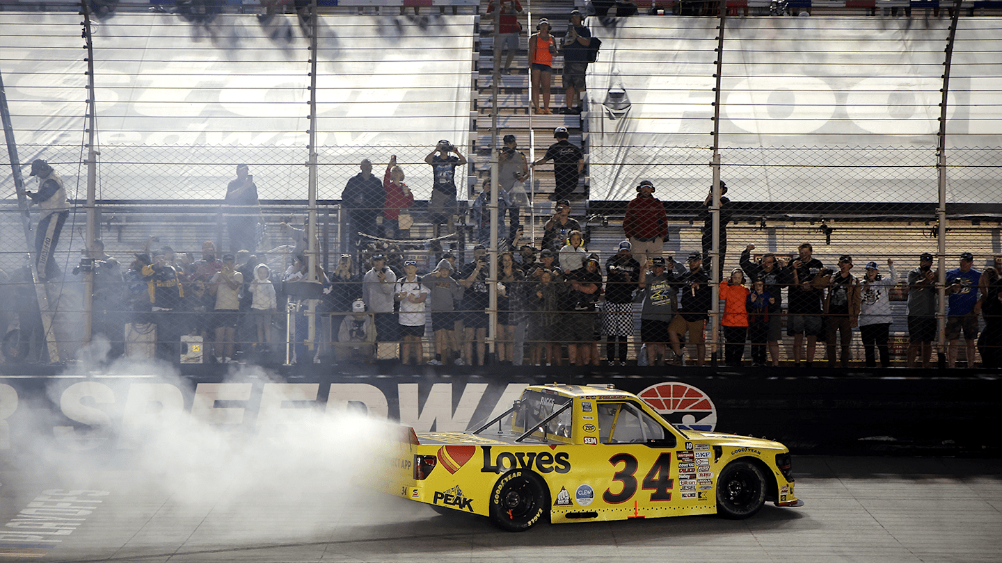 Layne Riggs Wins Bristol Truck Race, Advances to Playoff Round of 8